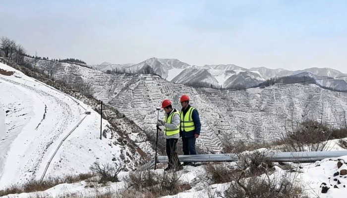 春雪突袭丨兰州市南北两山“省门第一道”项目全员奋战保生产