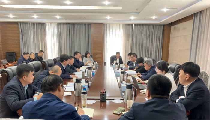 小陇山林业保护中心国储林项目推进会召开